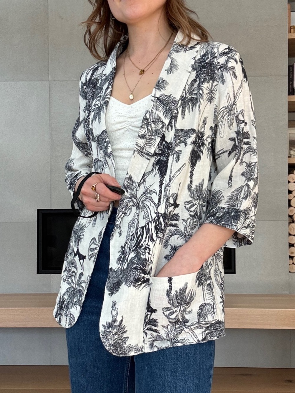 100% linen linen luv Black & White Tropical Print Lightweight open Blazer small